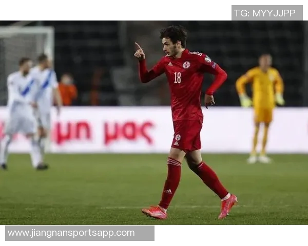 卡拉泽再创佳绩第三次当选格鲁吉亚第比利斯市长曾效力米兰的传奇人物